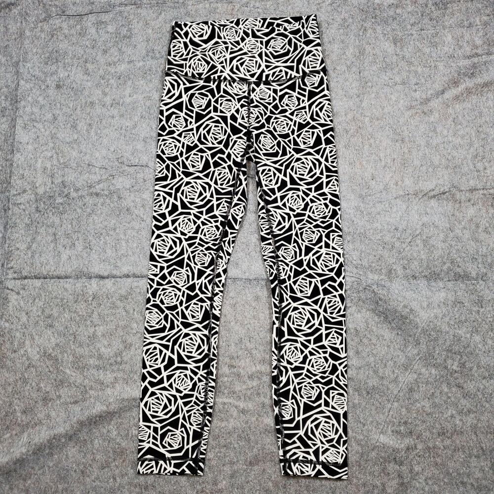 Lululemon‎ Leggings Size 4 Cropped Womens Mosaic Roses Run Athletic Gym Workout